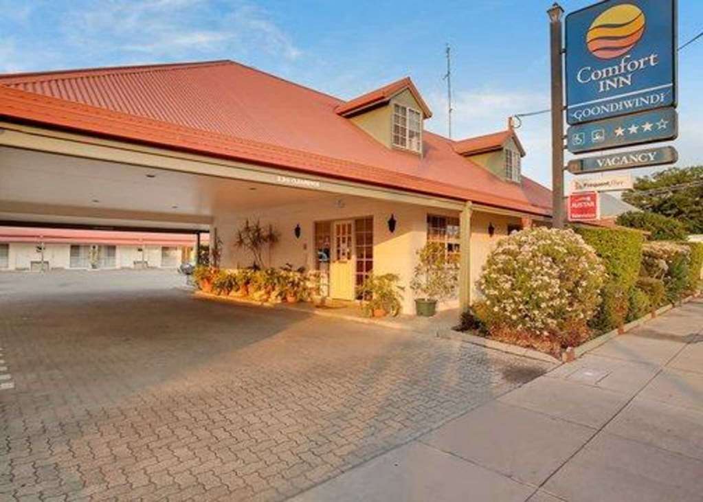 Pioneer Motel Гондиуинди Екстериор снимка